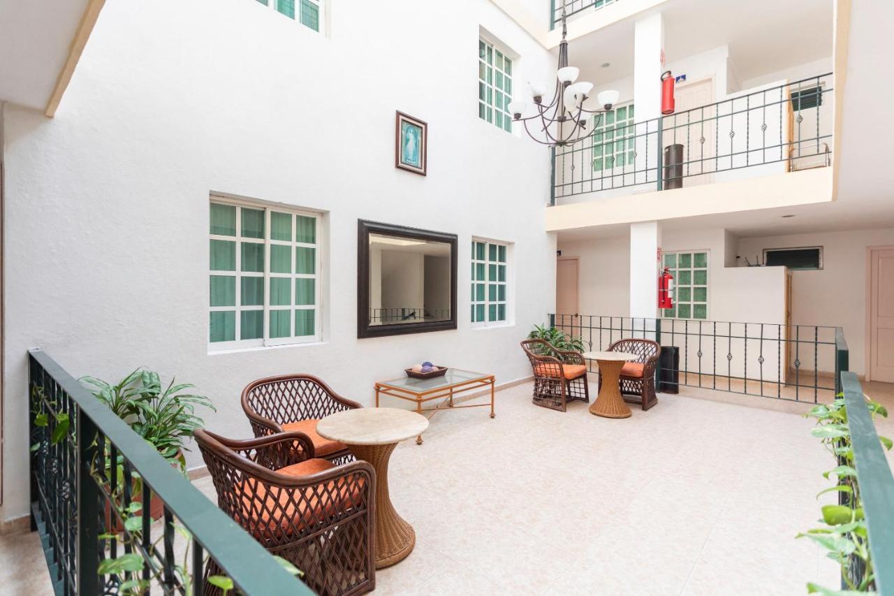 Hotel Gandhi Chetumal Esterno foto