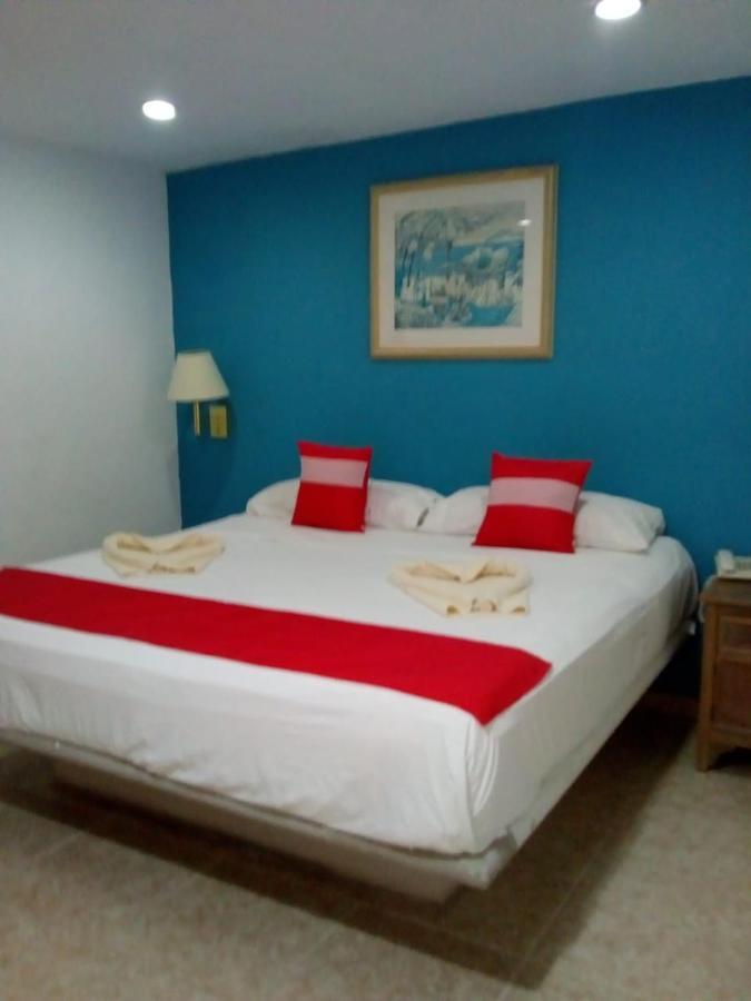 Hotel Gandhi Chetumal Esterno foto