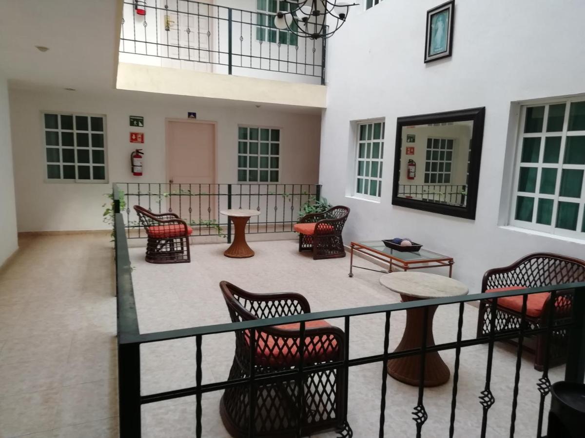 Hotel Gandhi Chetumal Esterno foto