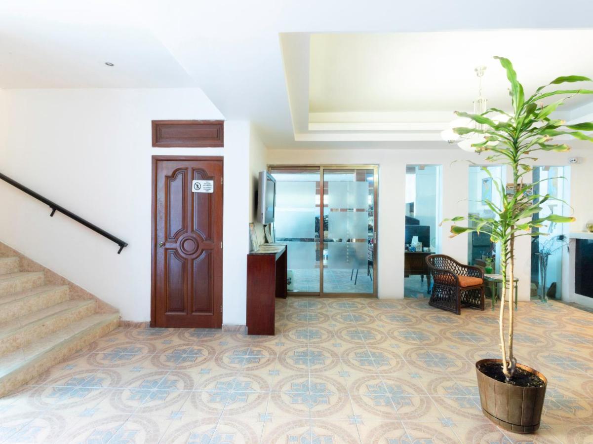 Hotel Gandhi Chetumal Esterno foto